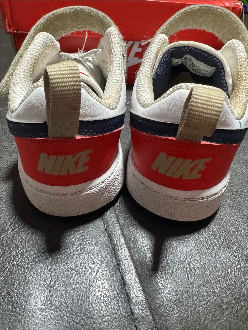 Nike Kids White, Blue & Tan Velcro Low-Top Sneakers